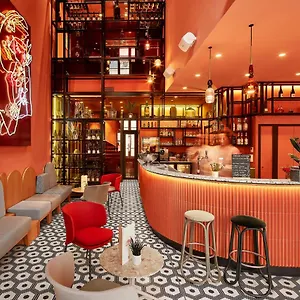 De Cambis Hotel