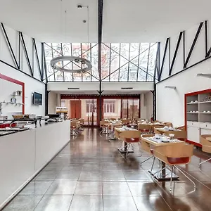 Pavillon Nation Hotel Paris